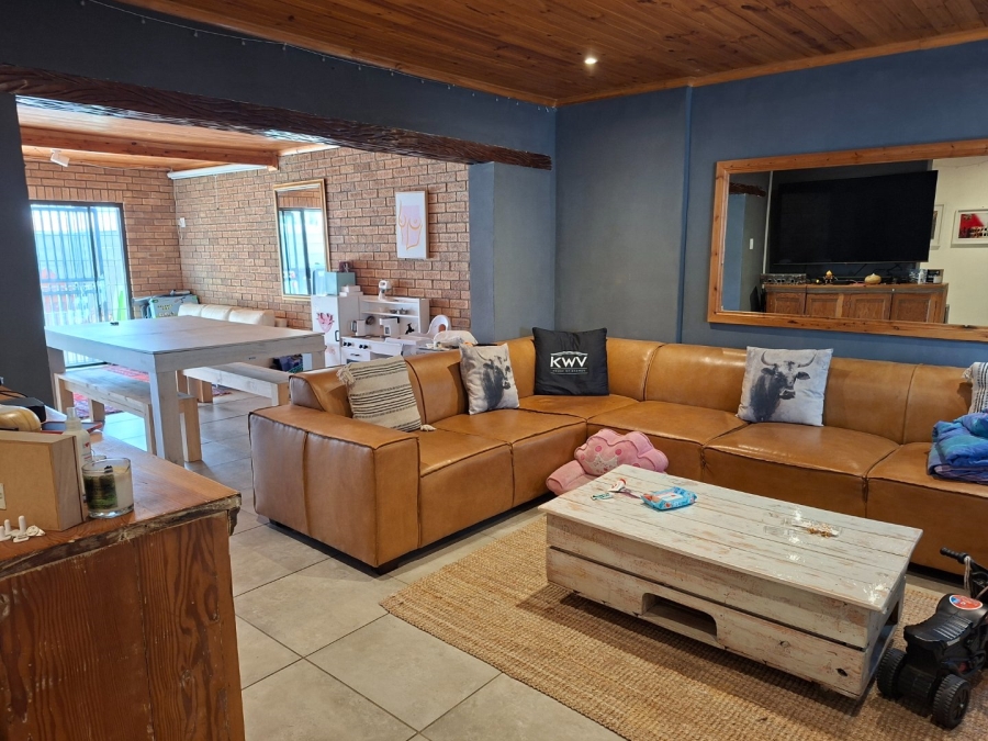 2 Bedroom Property for Sale in Groenvallei Western Cape